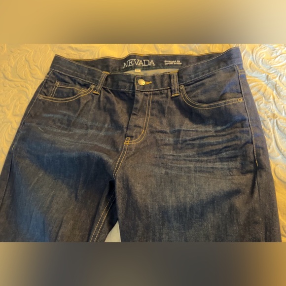 Like New Condition Men’s Nevada Straight Fit 100% Cotton Jeans (Sears) - Picture 4 of 7